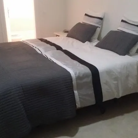 Corte Azul Bed & Breakfast *